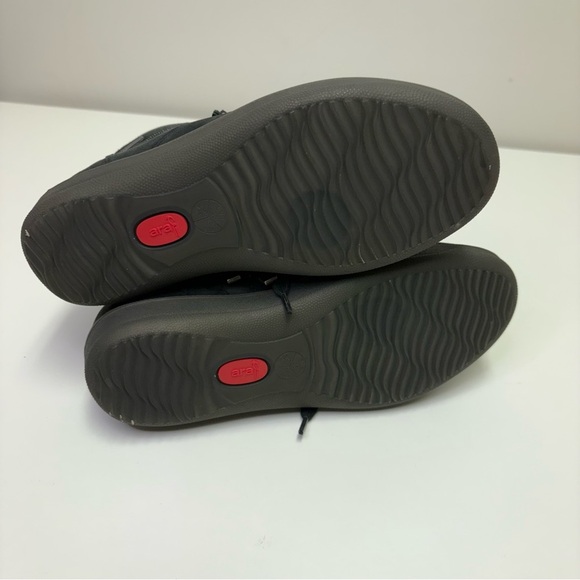 3/$30 Ara EU 35 Matilda Black Hydrobuk GTX High Top Gore Tex Sneakers Side Zip - Picture 6 of 11